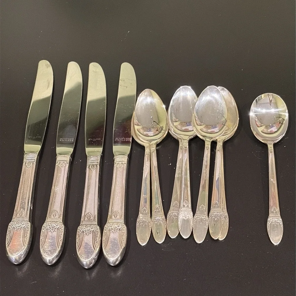 Vintage Set Of 12 1847 Rogers Bros IS Silverplate FIRST LOVE Mix Lot Silverware